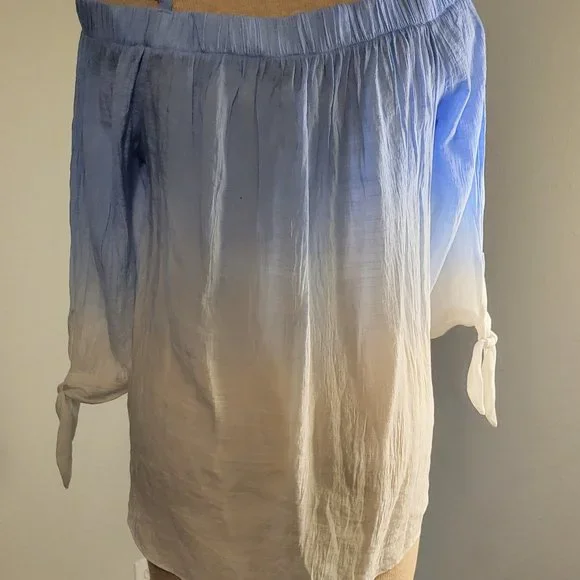 A. Byer Off Shoulder Ombré Blouse 3/4 Sleeves Lightweight Blue White Size XLarge - Picture 4 of 11